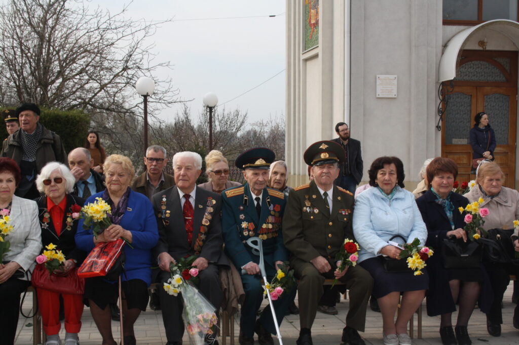 Пентру кэ ероий ну мор ничодатэ