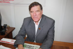 Експериенца утилэ а комсомолулуй