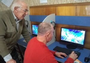 Пенсионарий ынвацэ компютерул