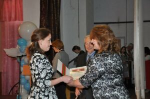 75  де ань де мункэ благородникэ
