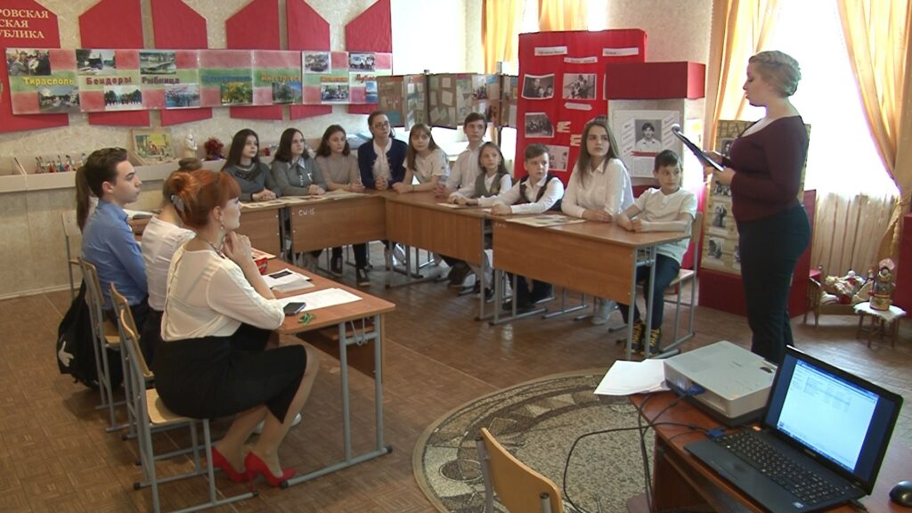  Пэстрэм ку сфинцение вие аминтиря ероилор