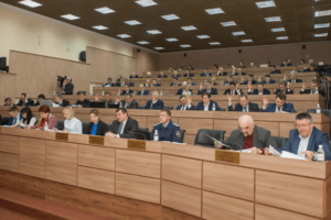 Адоптате прин вот унаним