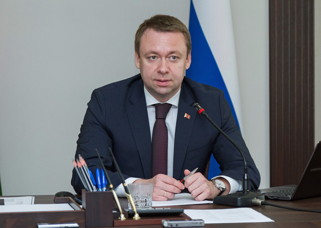 Ку скопул популаризэрий контрактелор електрониче