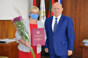 Ей пун темелия месериилор ши вииторулуй
