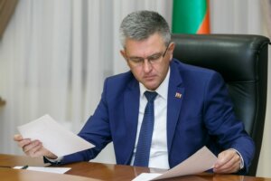 Дечизииле Чентрулуй де командэ: