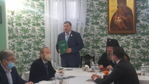 Пентру ай ноштри урмашь