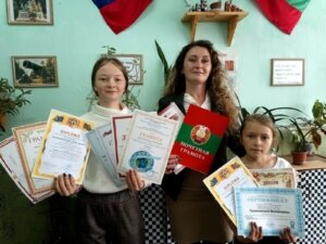 Тинере пуртэтоаре але глорией
