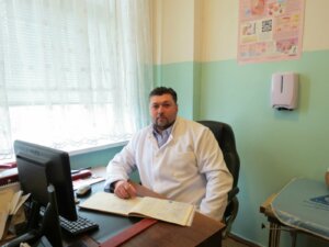 «Сынт униць ши дедикаць професией»