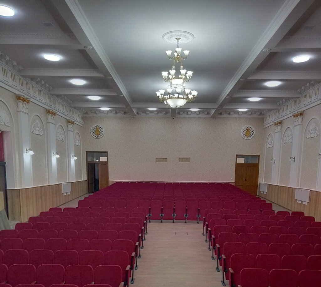 Пе ултима сутэ де метри