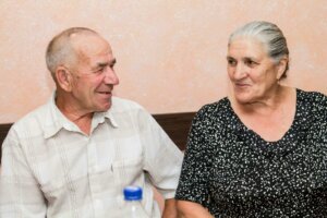 Ау мерс 50 де ань  ынтр-ун пас