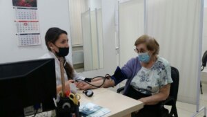 Ла пяцэ дупэ картофь ши… вакчин