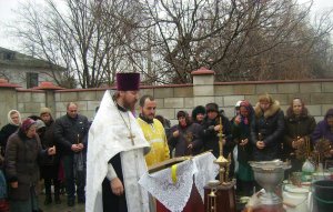 Прин крединцэ тоате лукруриле сынт ымплините