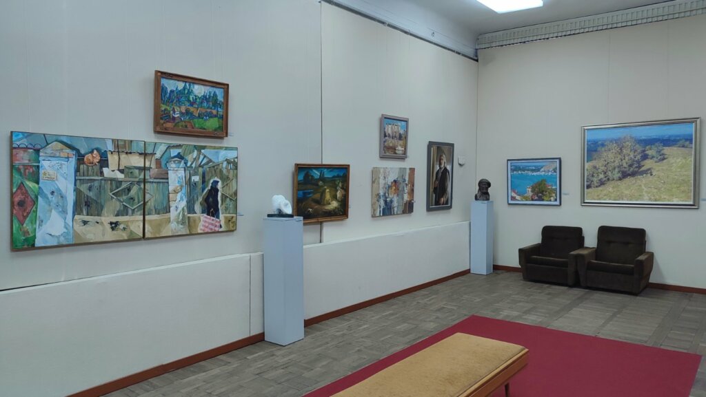 Ын ымпэрэция артелор фрумоасе