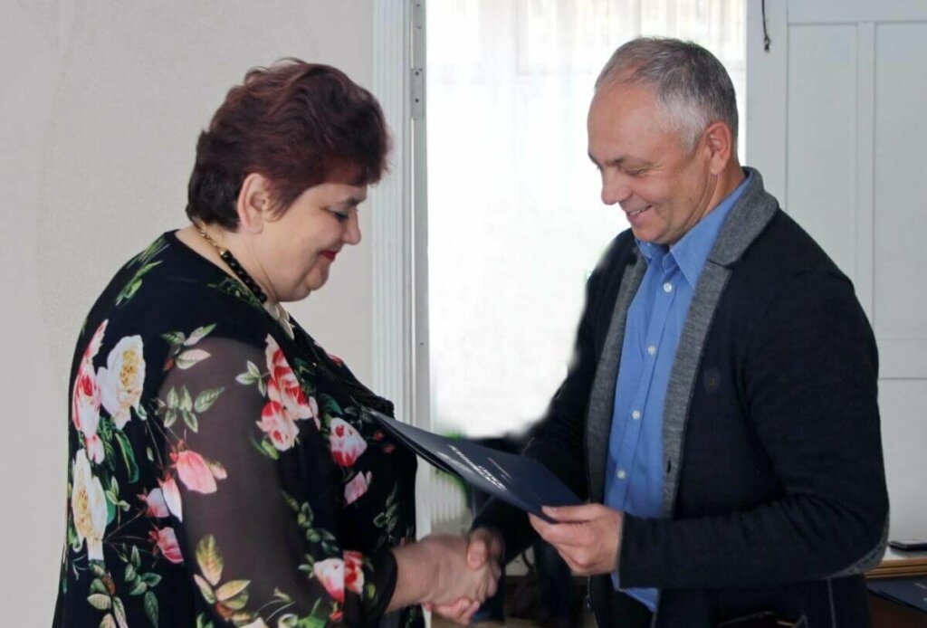 Ку ей вяца девине май фрумоасэ