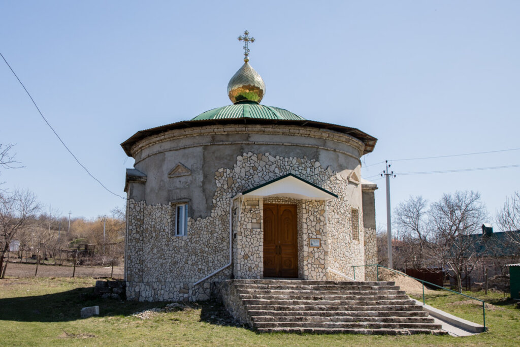 Турисмул релиӂиос