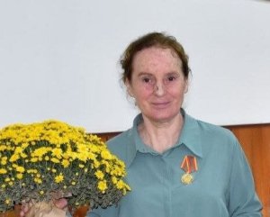 Мереу гата сэ винэ ын ажутор