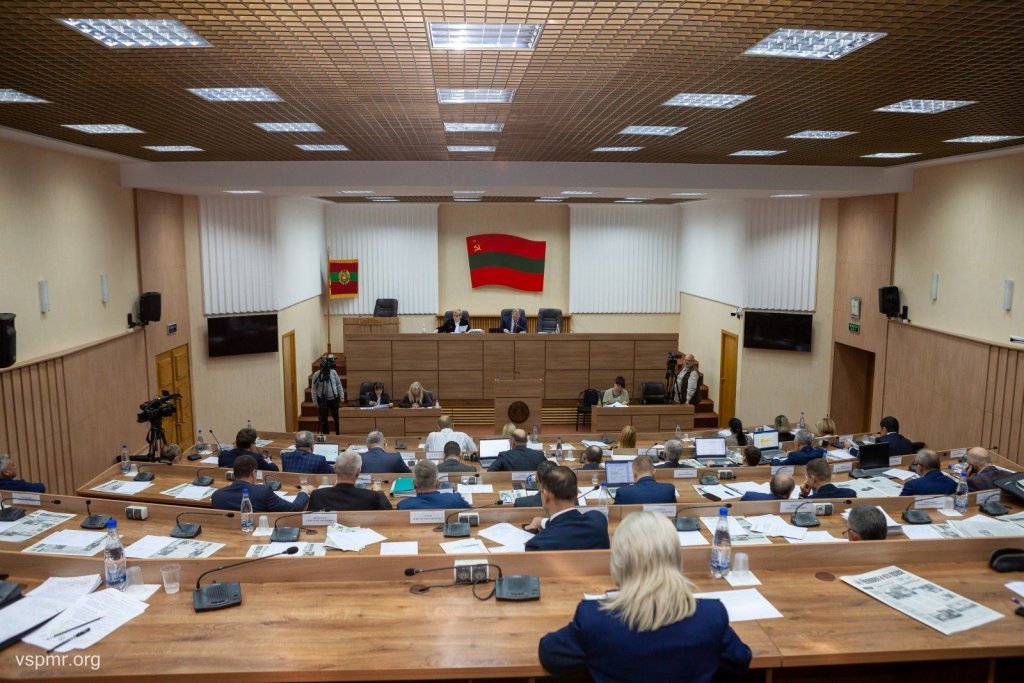 Ын фавоаря четэценилор