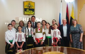 Атмосферэ плинэ де мистер ши басм