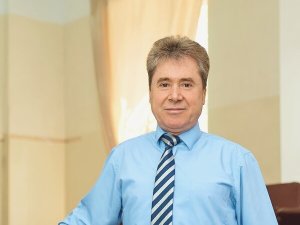 Дименсиунь инфините але персоналитэций: Василе Драгой