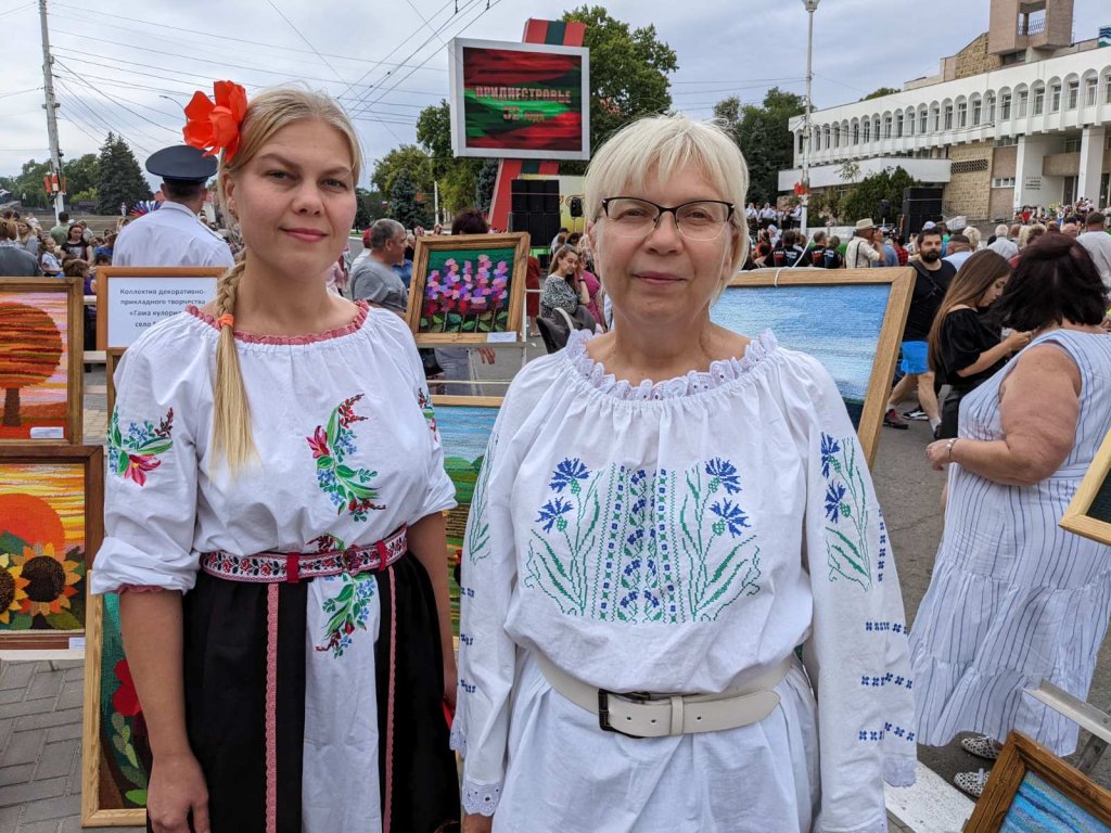Цесе вииторул ын презент