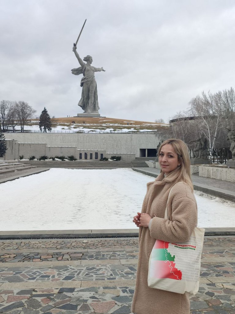 «Сынт фоарте феричитэ»…