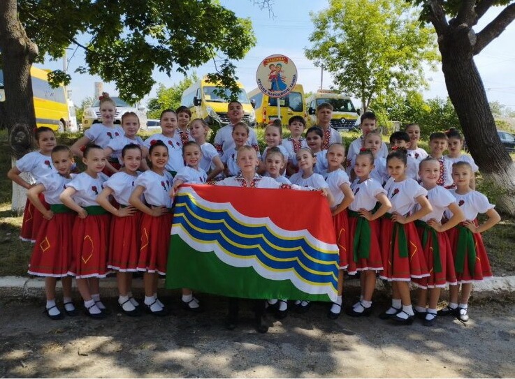Кынд дансязэ молдовений, пэмынтул ӂеме
