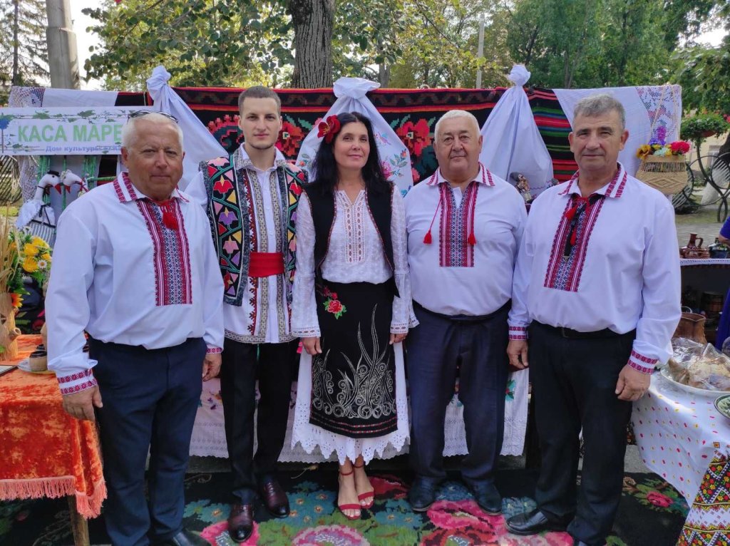 Денис Затыка: «Кынтекул ши вяца-мь плаче…»