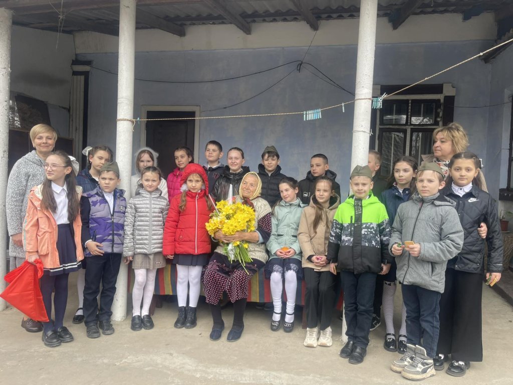 Ун букет де аминтирь…