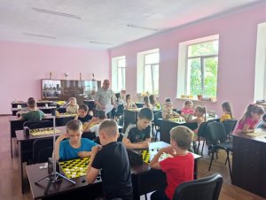 Дамеле — ун жок пентру фамилие