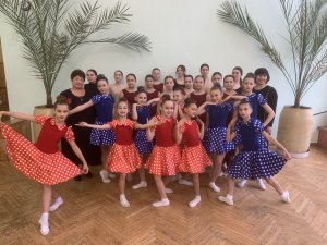 Ын пашь де данс – спре реализаря виселор