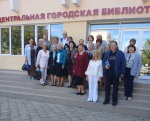 Форул скрииторилор нистрень