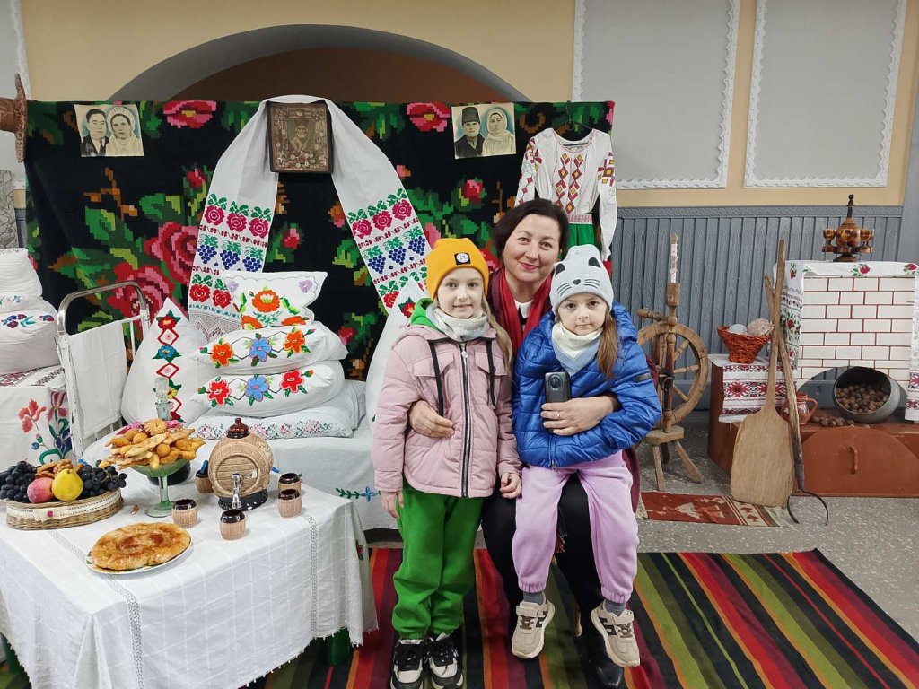 Сэрбэтоаря инимилор уните