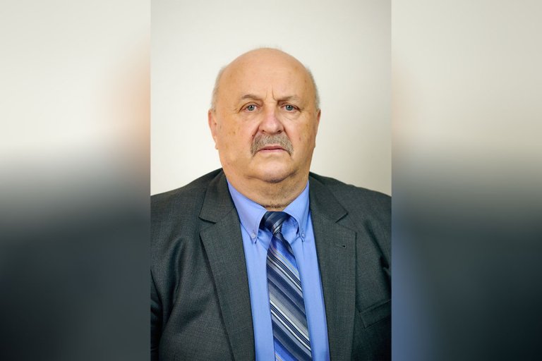 Идентитатя молдовеняскэ ну поате фи штярсэ!